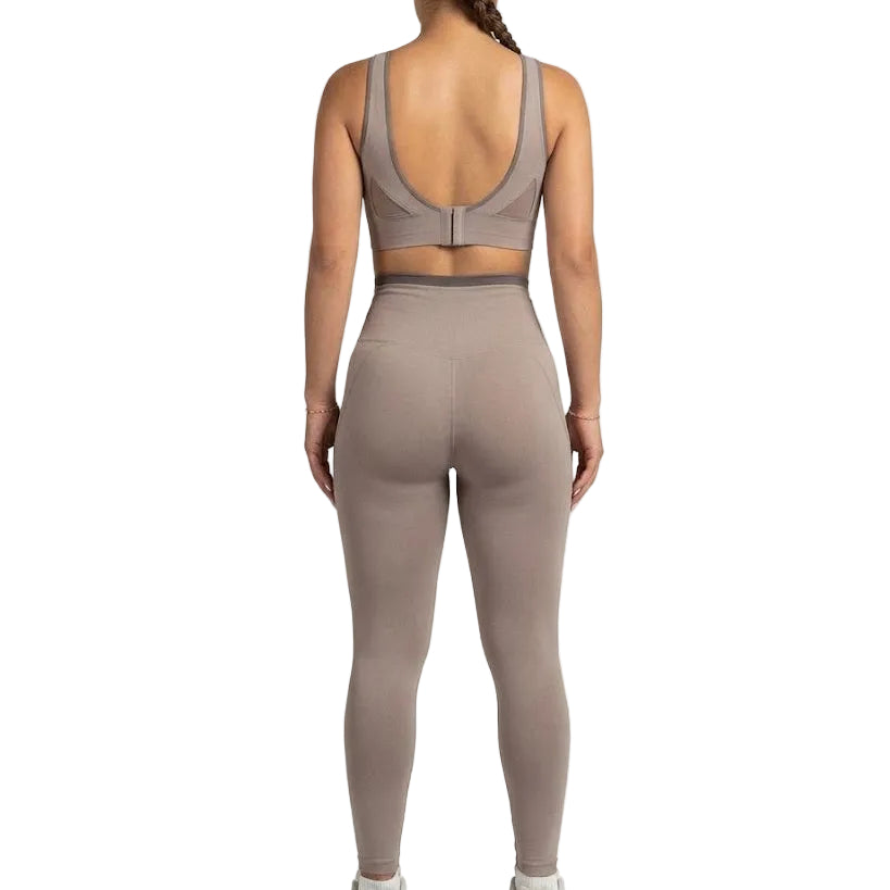Set Vela